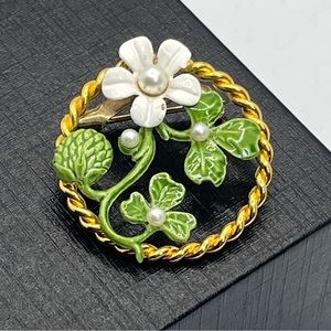 VTG 40's Enamel Flower Leaf Floral Circle Brooch Pin 1"